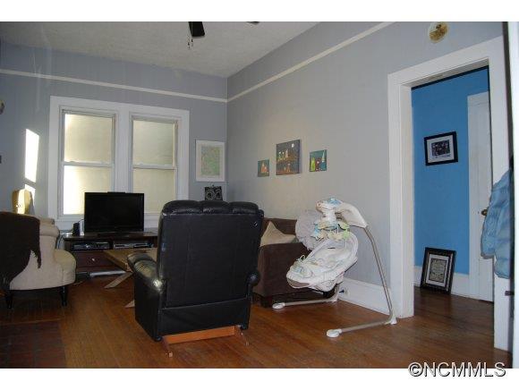 205 Courtland Place Asheville NC 28801