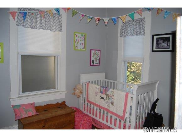205 Courtland Place Asheville NC 28801
