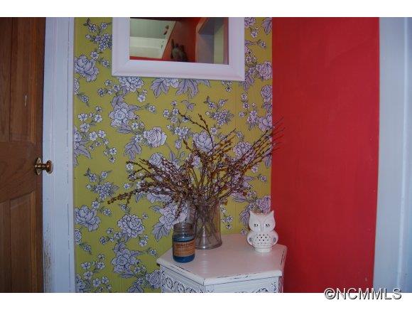 205 Courtland Place Asheville NC 28801