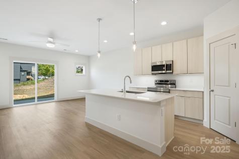 7 Bolton Street Asheville NC 28806