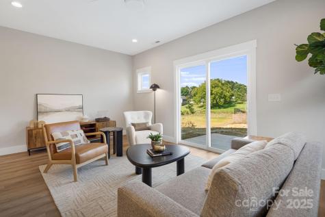 7 Bolton Street Asheville NC 28806