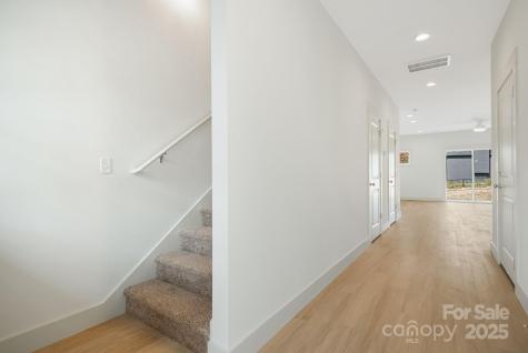 7 Bolton Street Asheville NC 28806