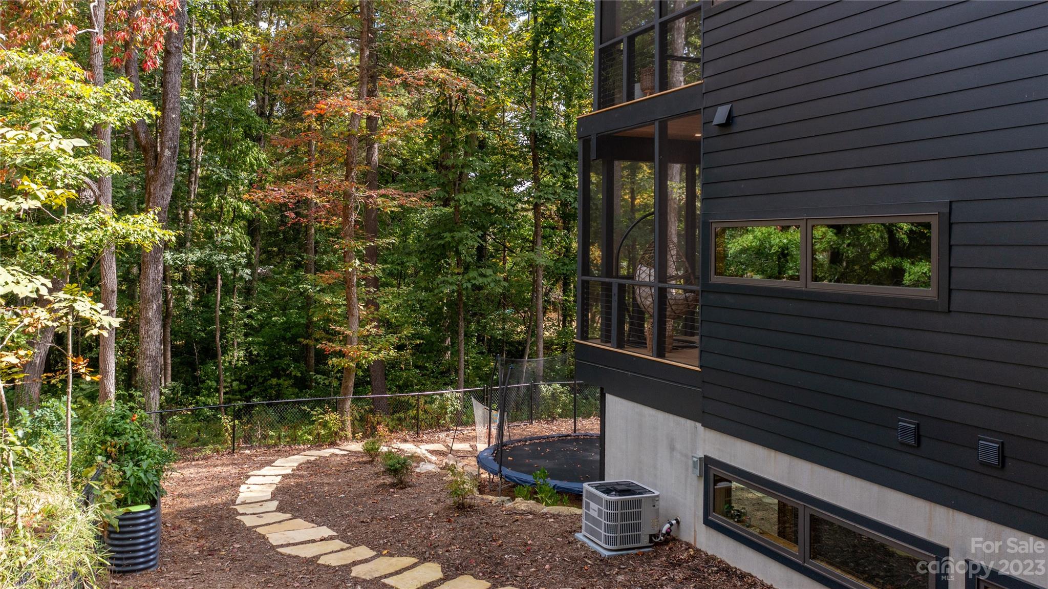 19 Digges Road Asheville NC 28805