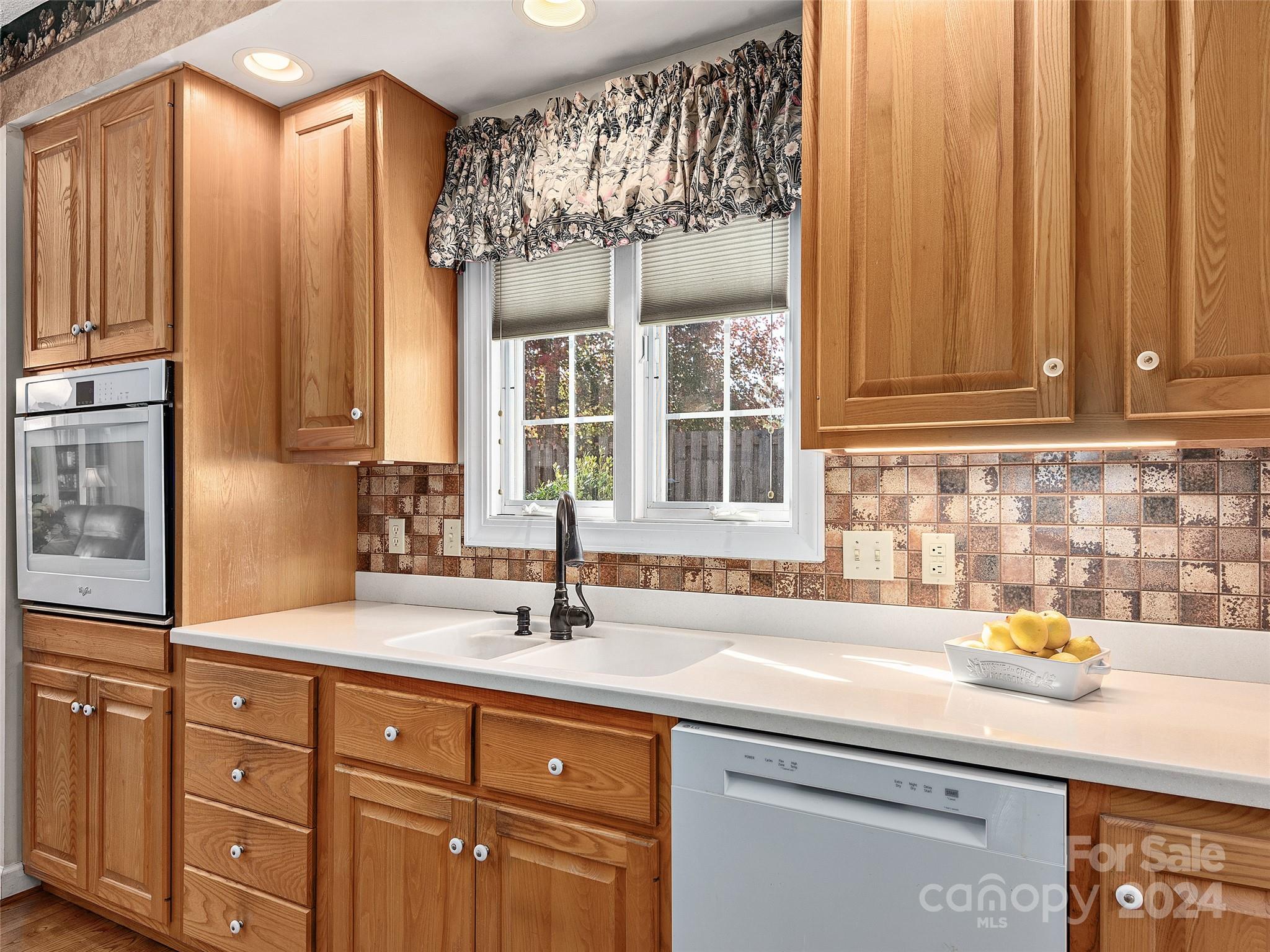 3 Lakeway Circle Weaverville NC 28787