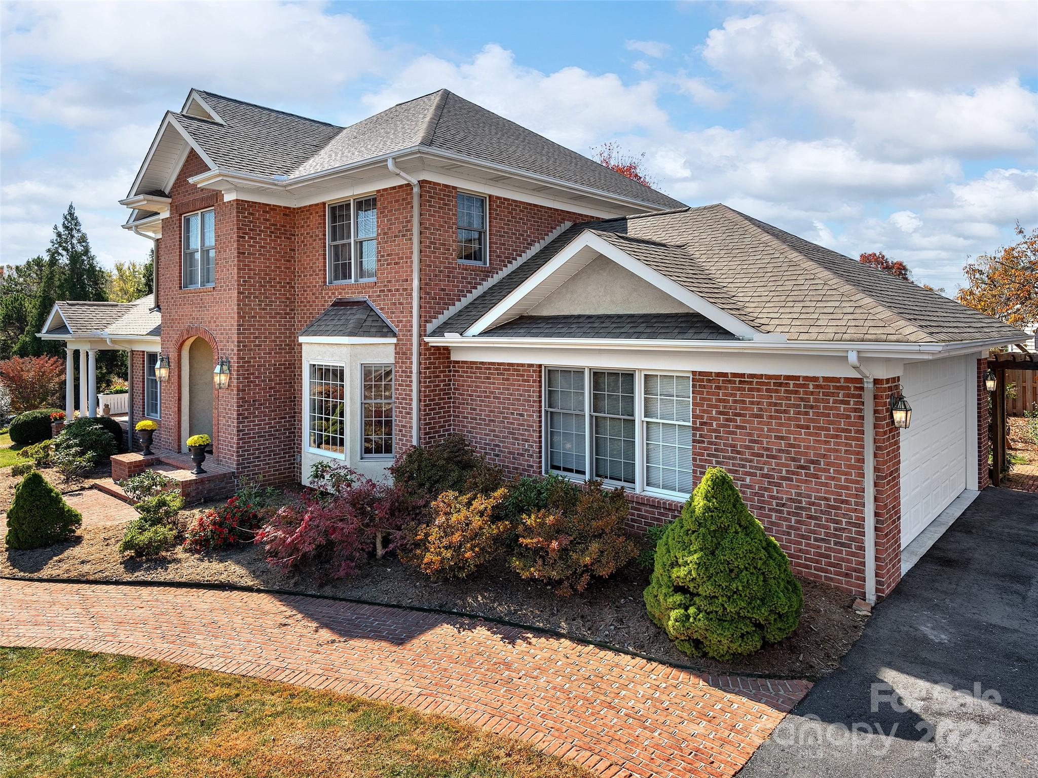 3 Lakeway Circle Weaverville NC 28787