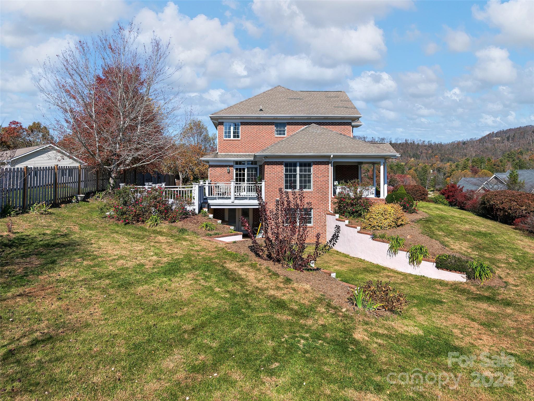 3 Lakeway Circle Weaverville NC 28787