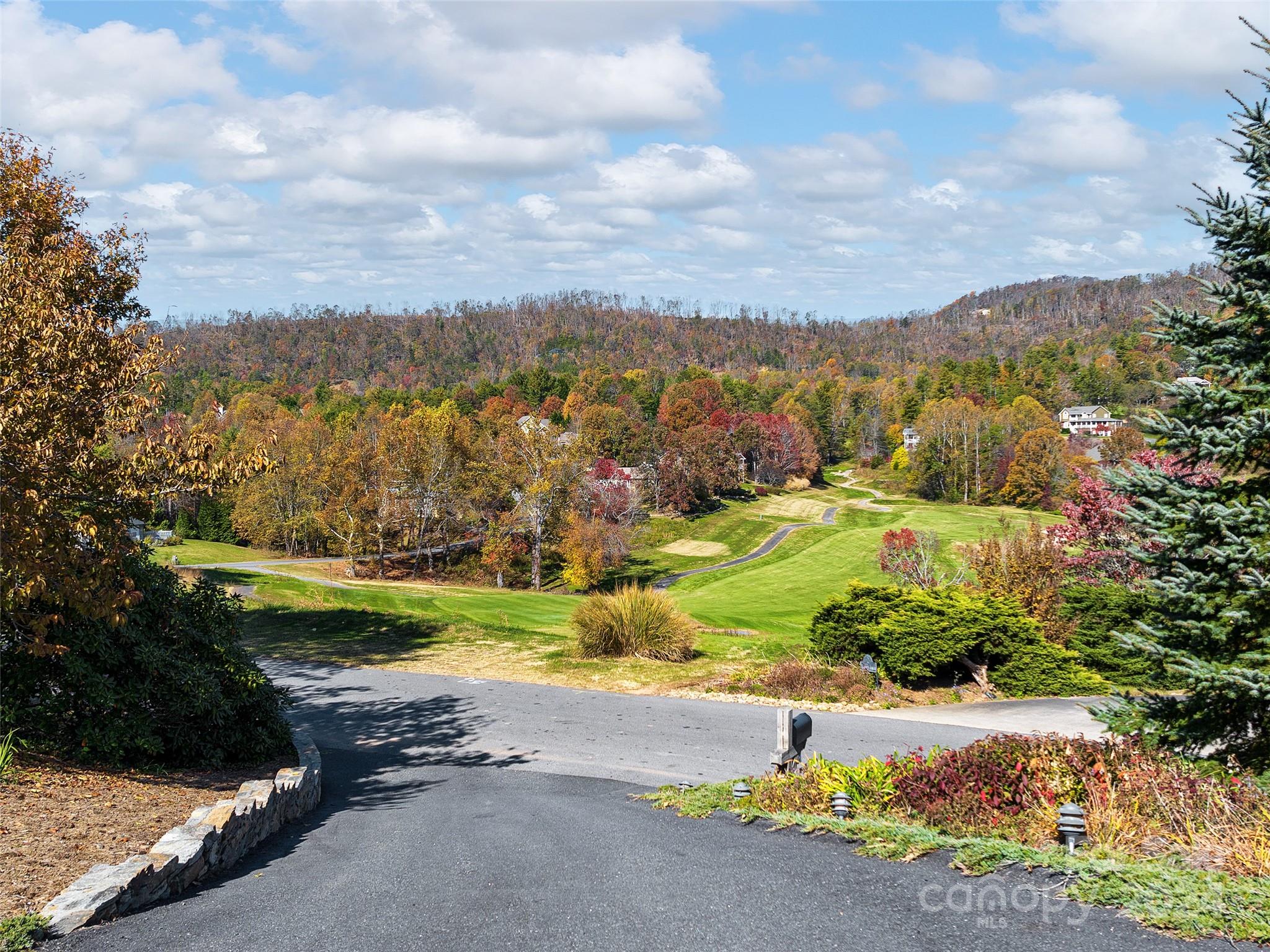 3 Lakeway Circle Weaverville NC 28787