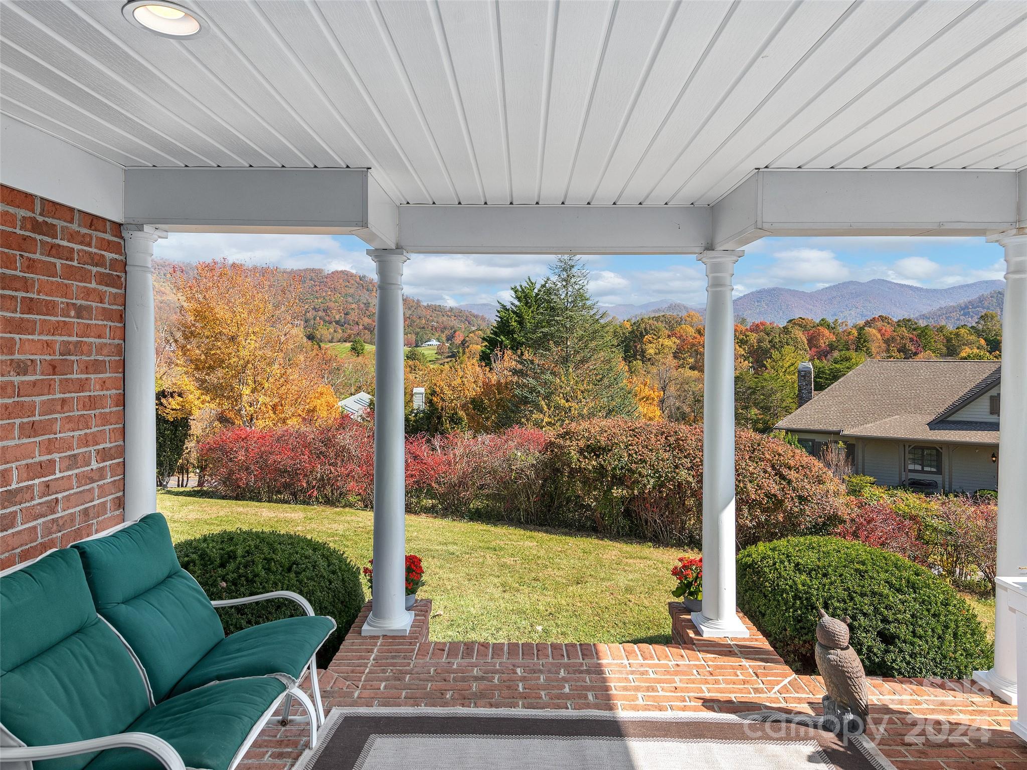 3 Lakeway Circle Weaverville NC 28787