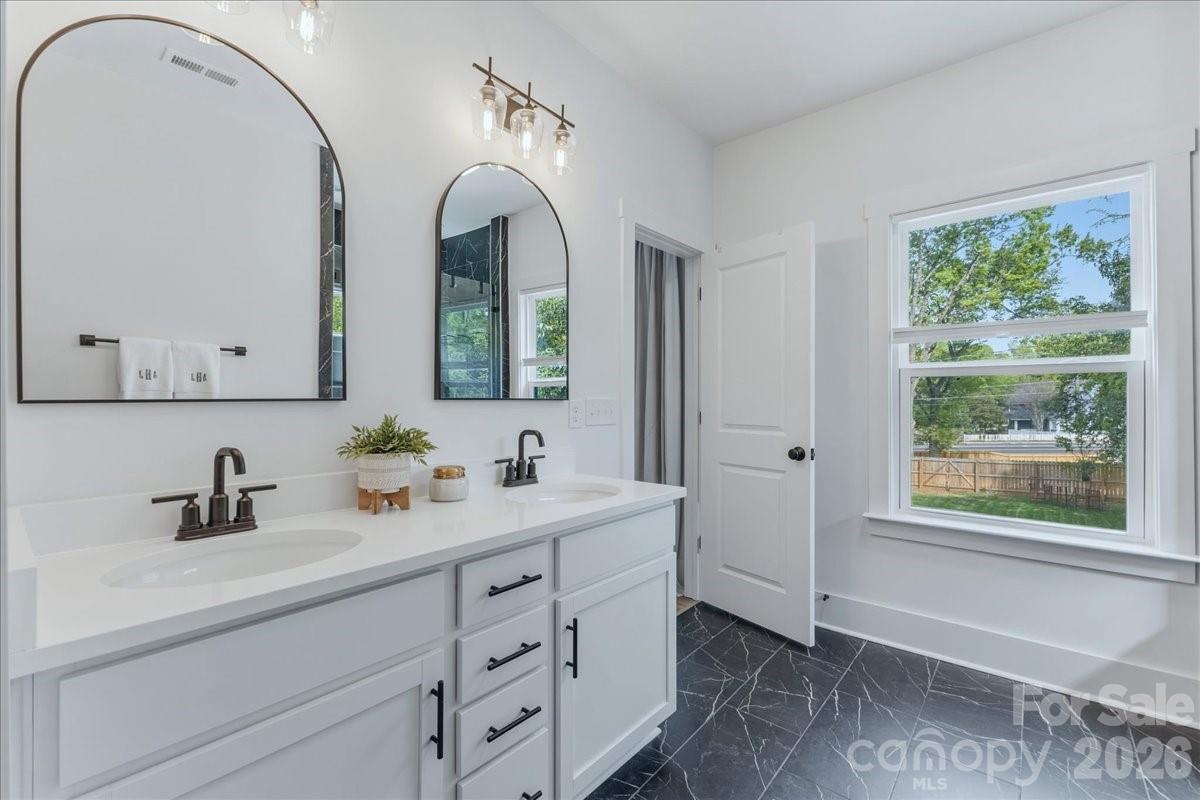 2904 Clemson Avenue Charlotte NC 28205