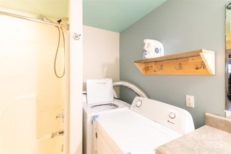 1137 Saunders Road Franklin NC 28734
