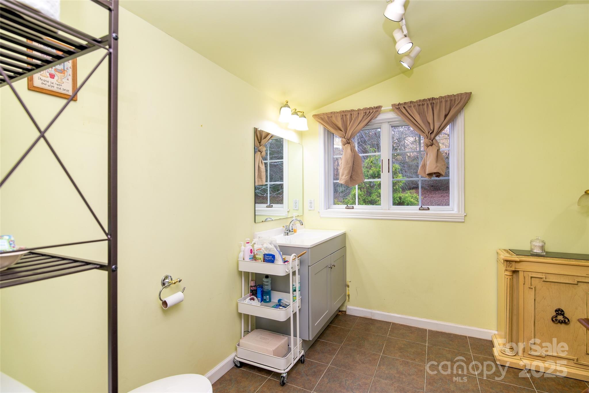 1137 Saunders Road Franklin NC 28734