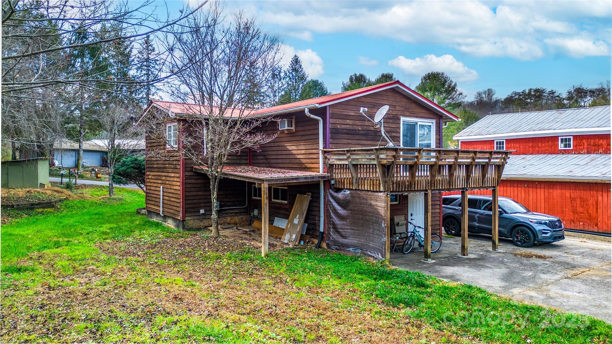 1137 Saunders Road Franklin NC 28734