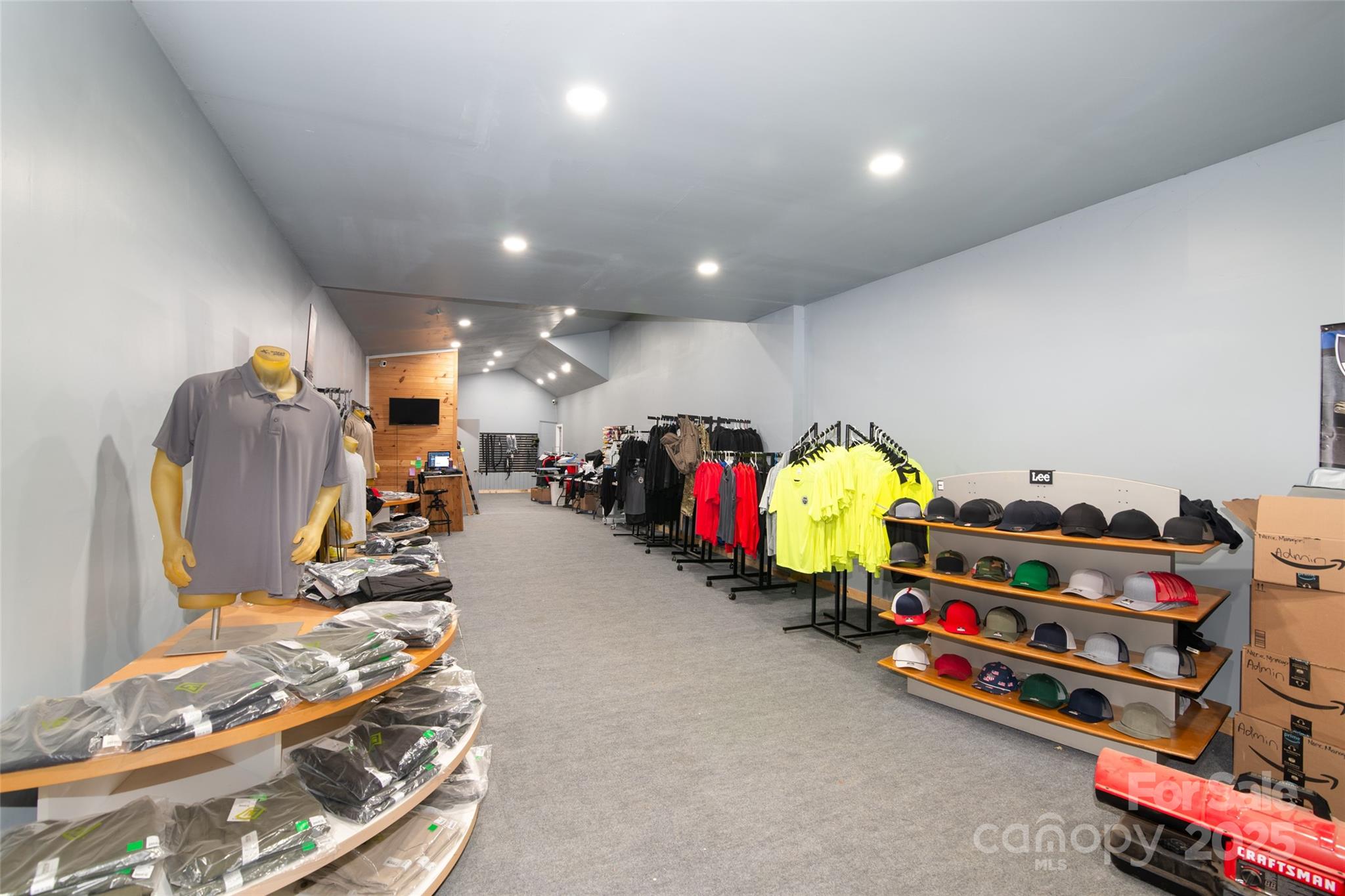 1137 Saunders Road Franklin NC 28734
