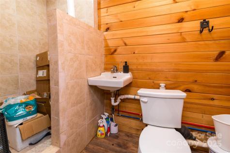 1137 Saunders Road Franklin NC 28734