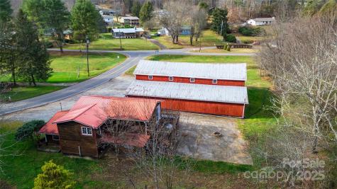1137 Saunders Road Franklin NC 28734