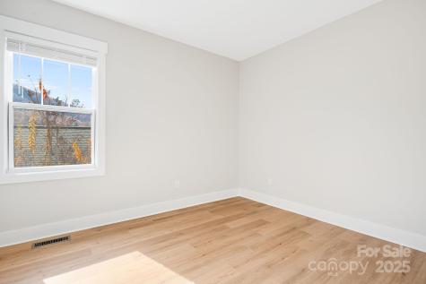 11 Byrdcliffe Lane Asheville NC 28805