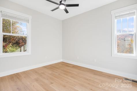 11 Byrdcliffe Lane Asheville NC 28805