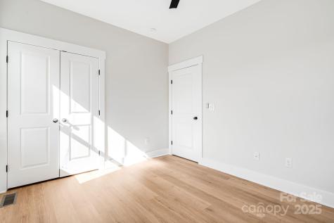 11 Byrdcliffe Lane Asheville NC 28805