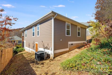 11 Byrdcliffe Lane Asheville NC 28805
