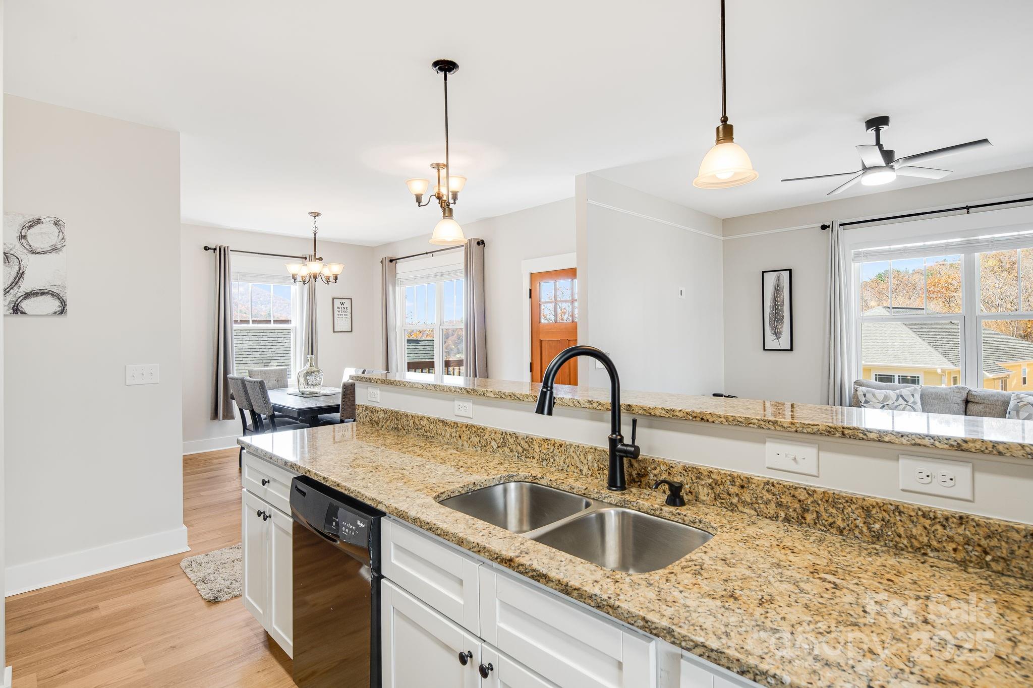 11 Byrdcliffe Lane Asheville NC 28805