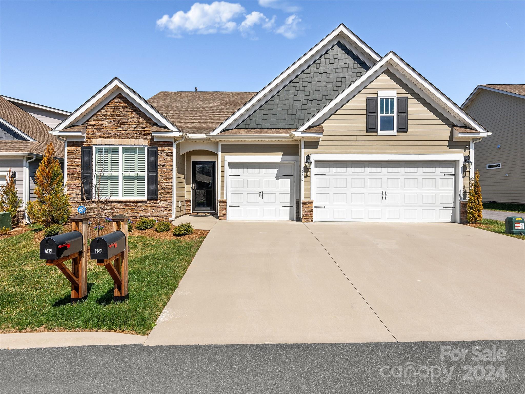 750 Summerfield Place Flat Rock NC 28731
