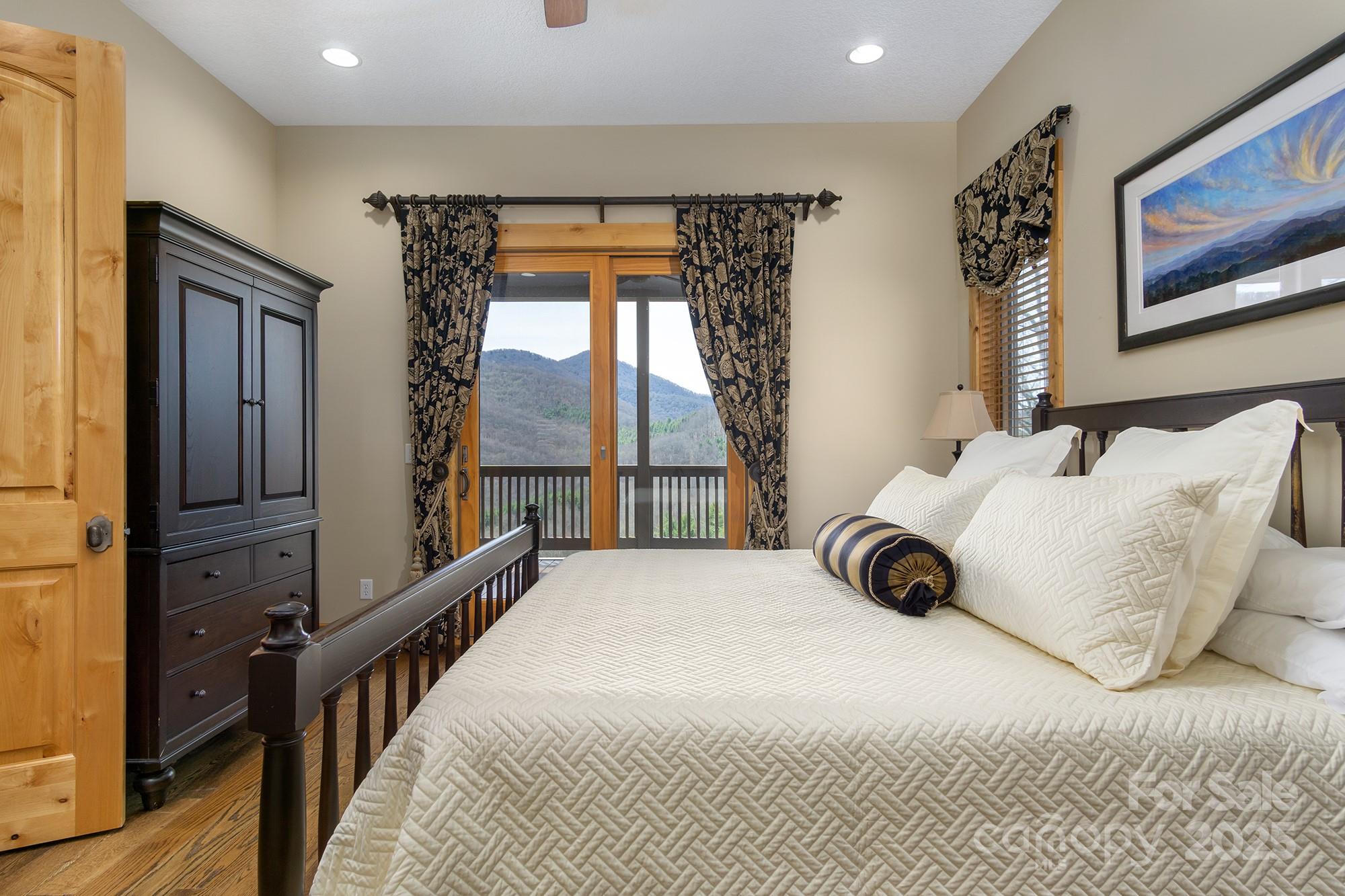 596 N Ridge Runner Road Burnsville NC 28714