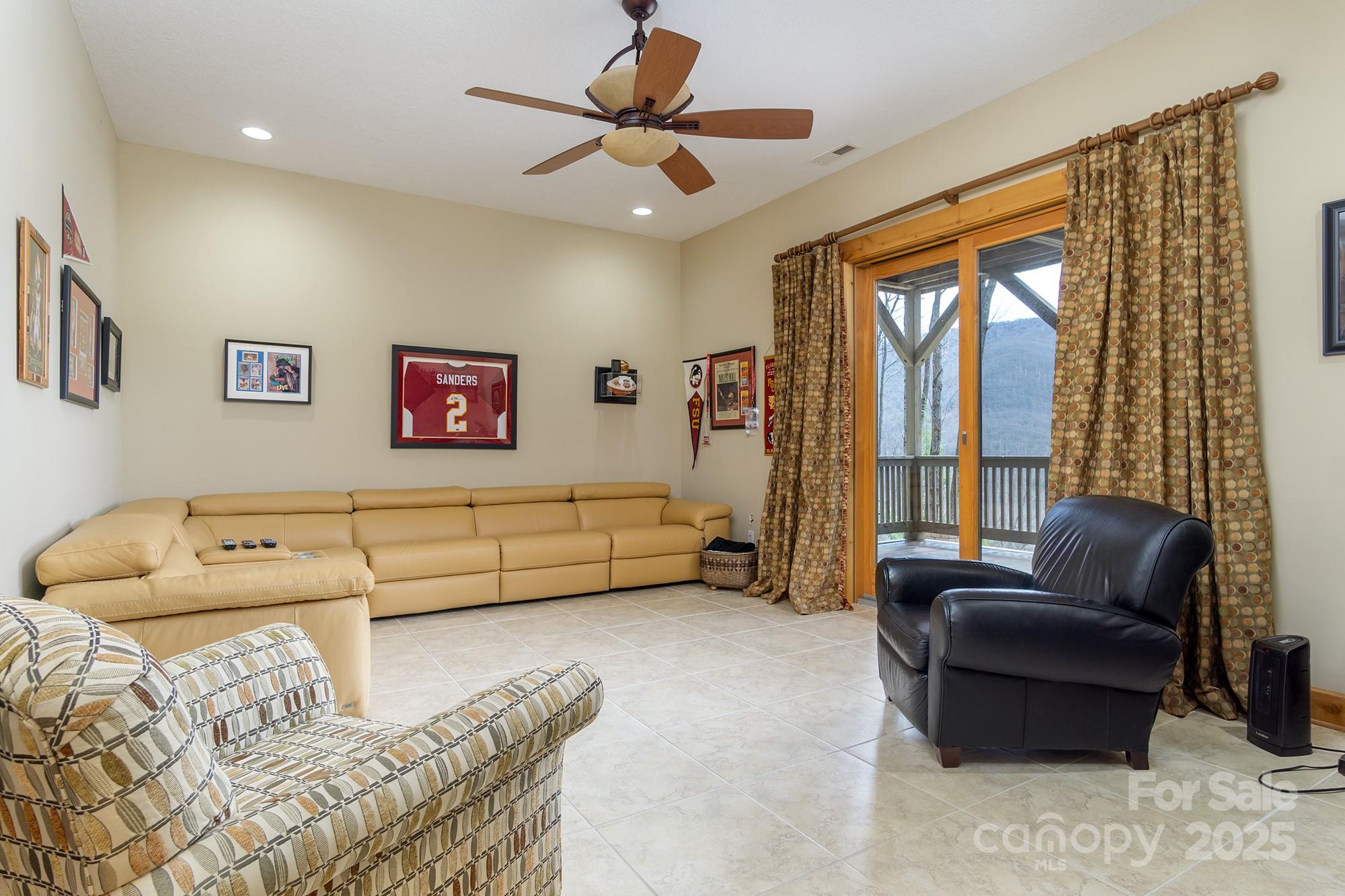 596 N Ridge Runner Road Burnsville NC 28714