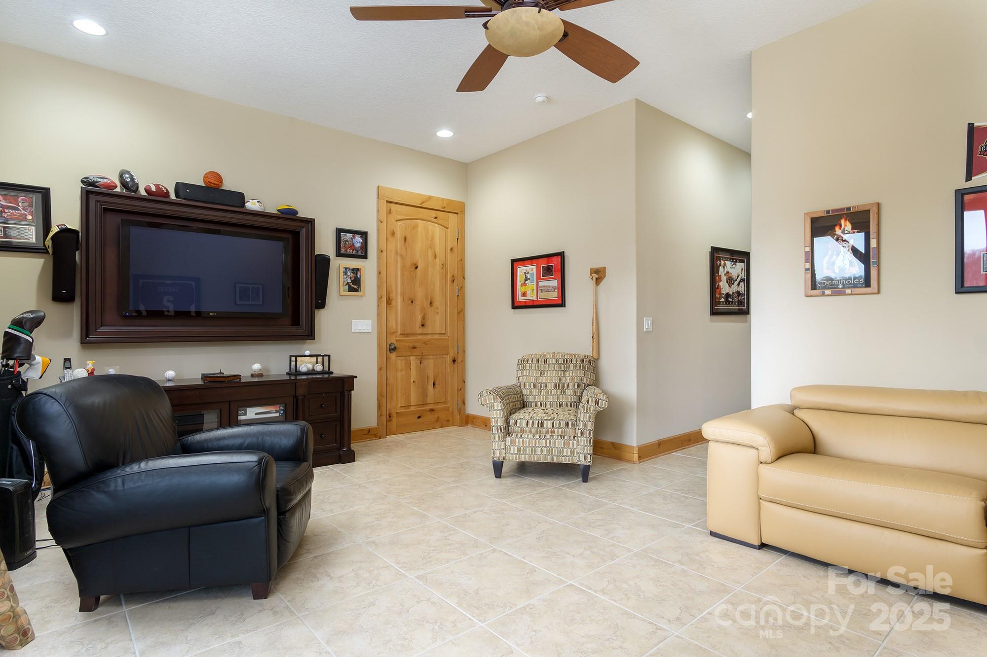 596 N Ridge Runner Road Burnsville NC 28714