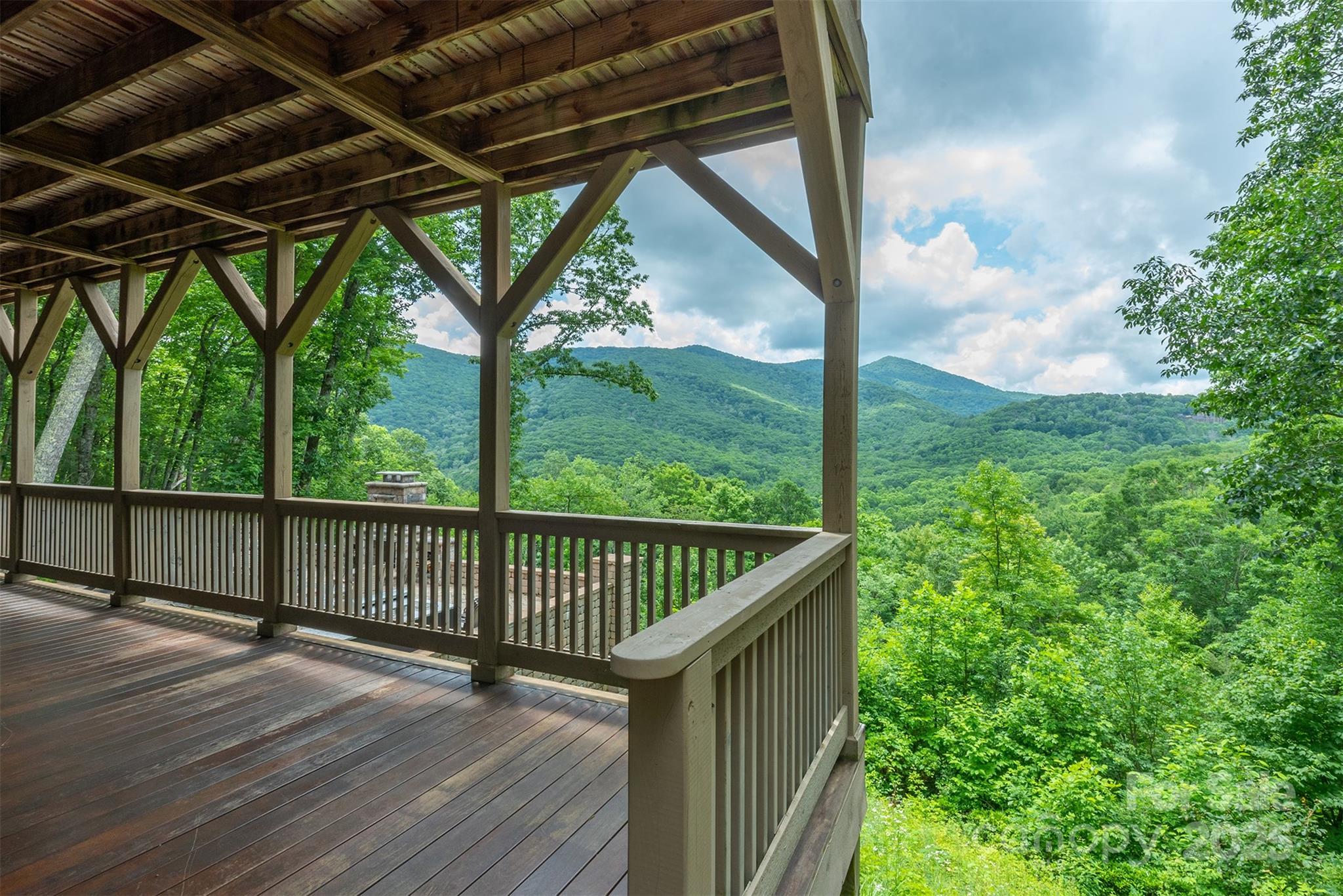 596 N Ridge Runner Road Burnsville NC 28714