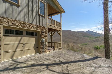596 N Ridge Runner Road Burnsville NC 28714