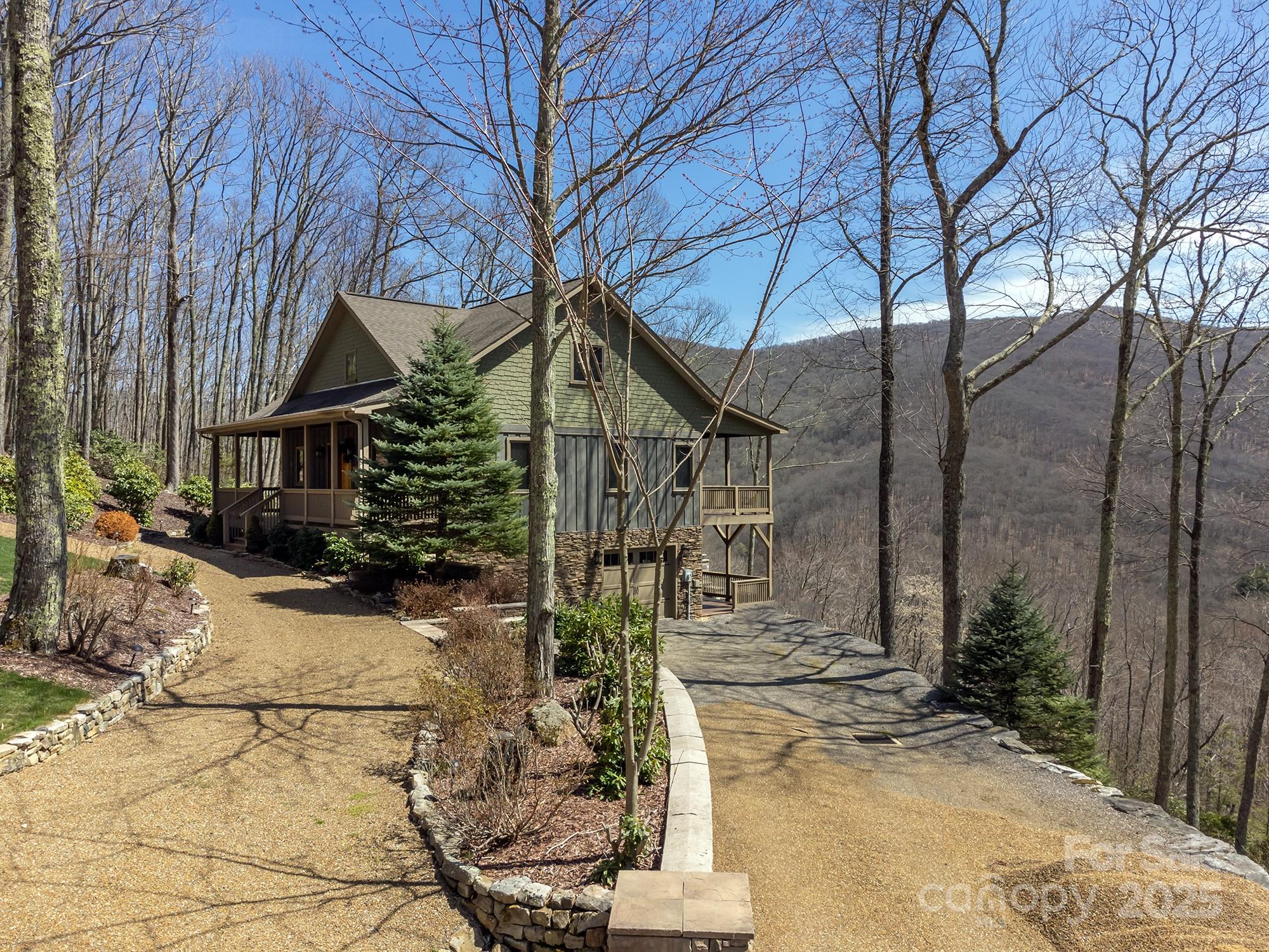 596 N Ridge Runner Road Burnsville NC 28714