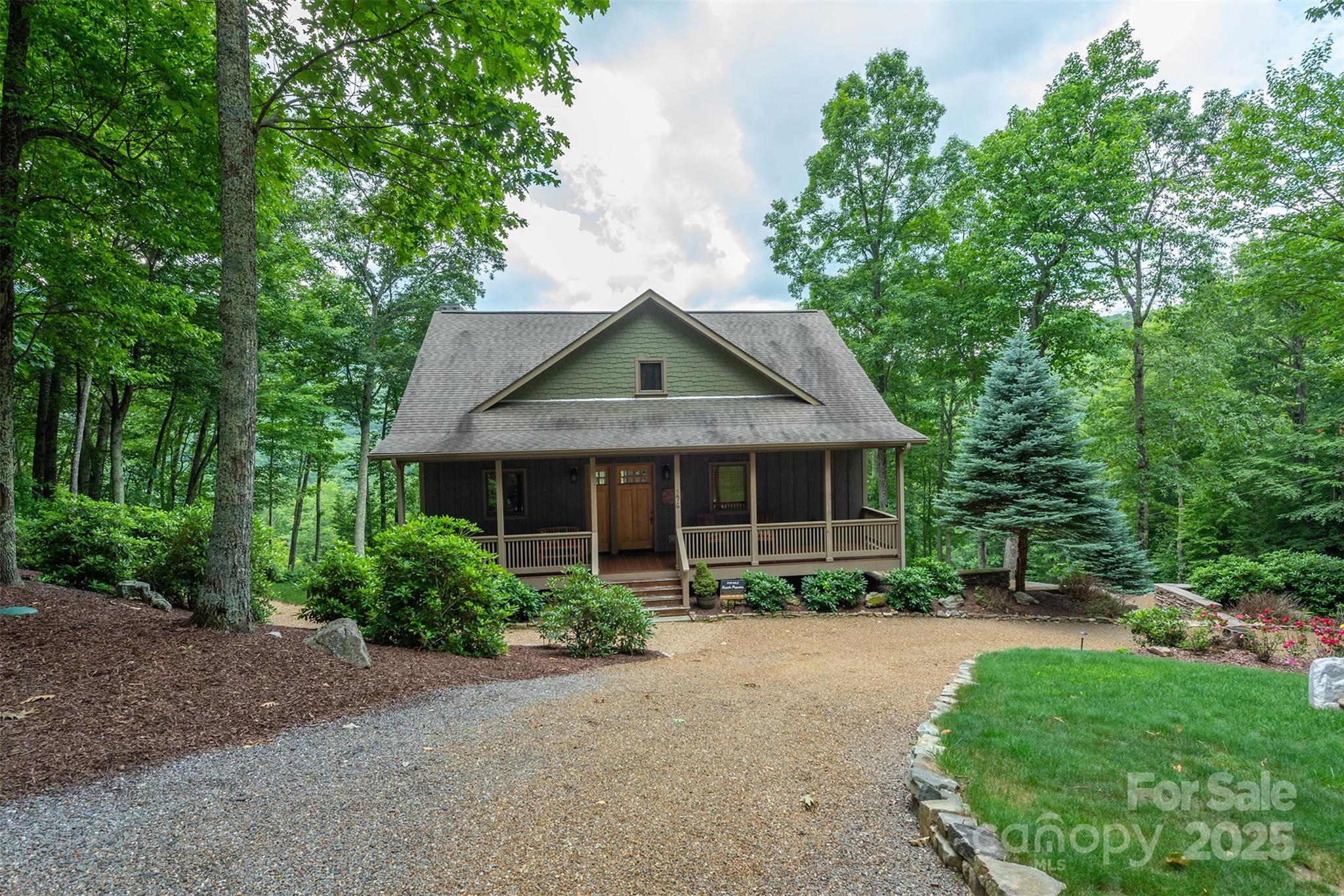 596 N Ridge Runner Road Burnsville NC 28714