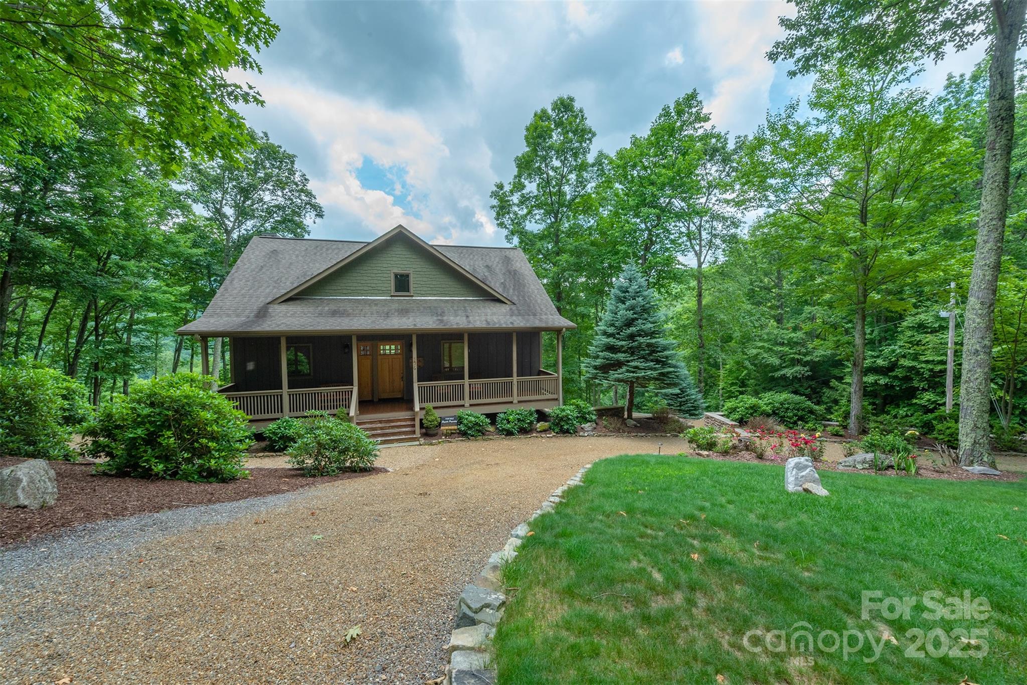 596 N Ridge Runner Road Burnsville NC 28714