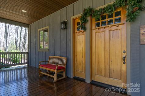596 N Ridge Runner Road Burnsville NC 28714