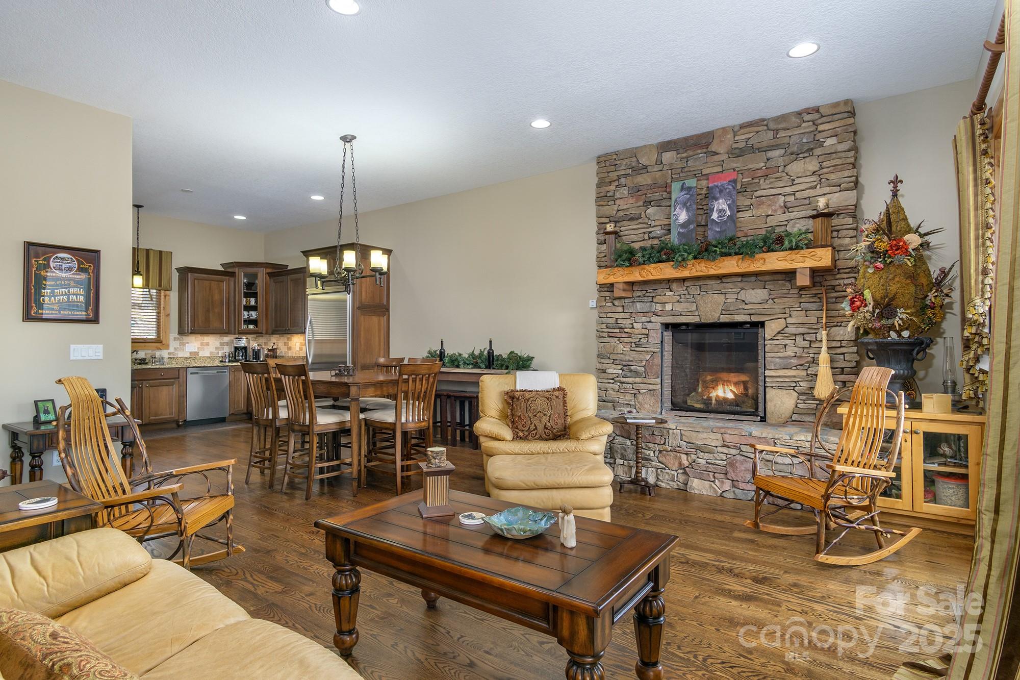 596 N Ridge Runner Road Burnsville NC 28714