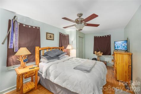 12 Bear Cove Lane Bryson City NC 28713