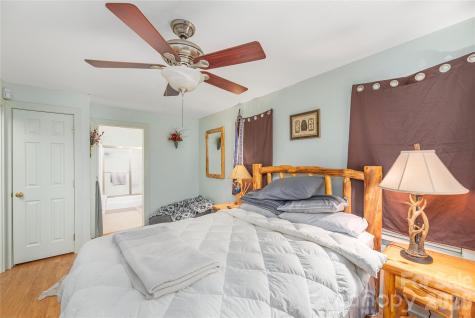 12 Bear Cove Lane Bryson City NC 28713