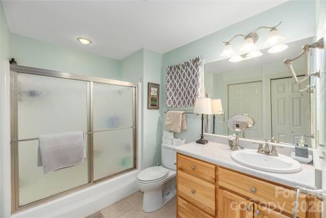 12 Bear Cove Lane Bryson City NC 28713