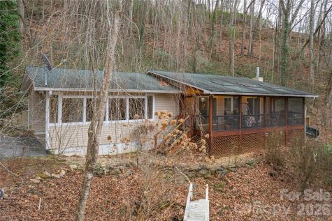 12 Bear Cove Lane Bryson City NC 28713