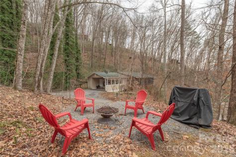 12 Bear Cove Lane Bryson City NC 28713
