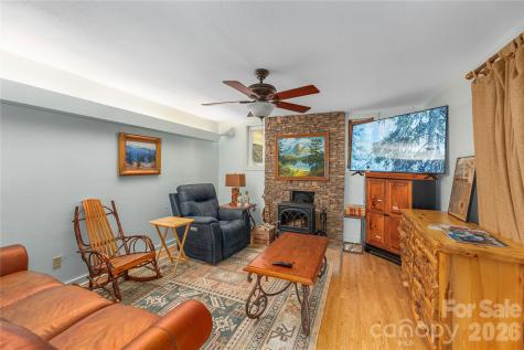 12 Bear Cove Lane Bryson City NC 28713