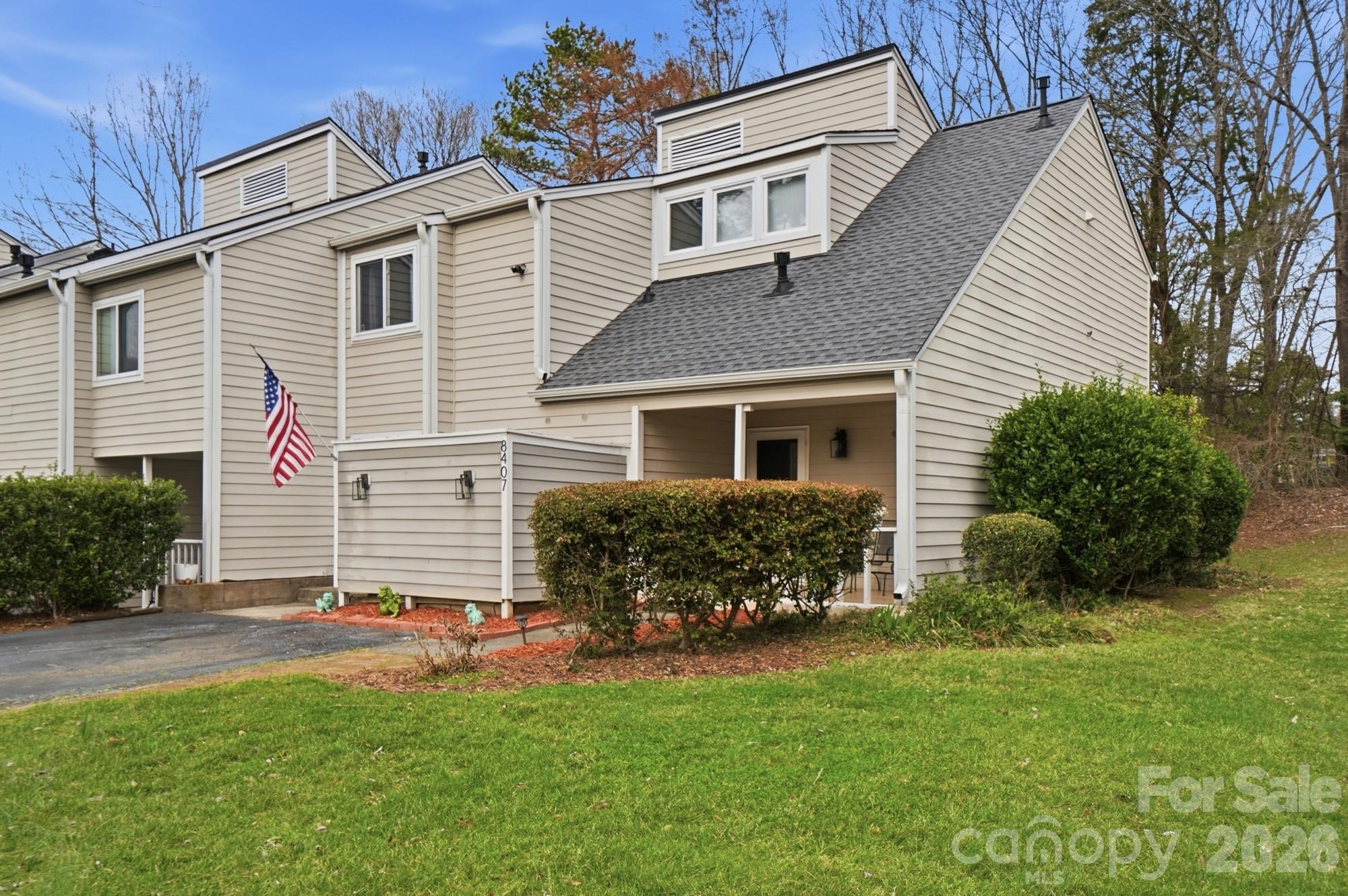 8407 Cricket Lake Drive Charlotte NC 28277