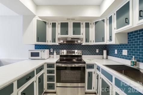 8407 Cricket Lake Drive Charlotte NC 28277