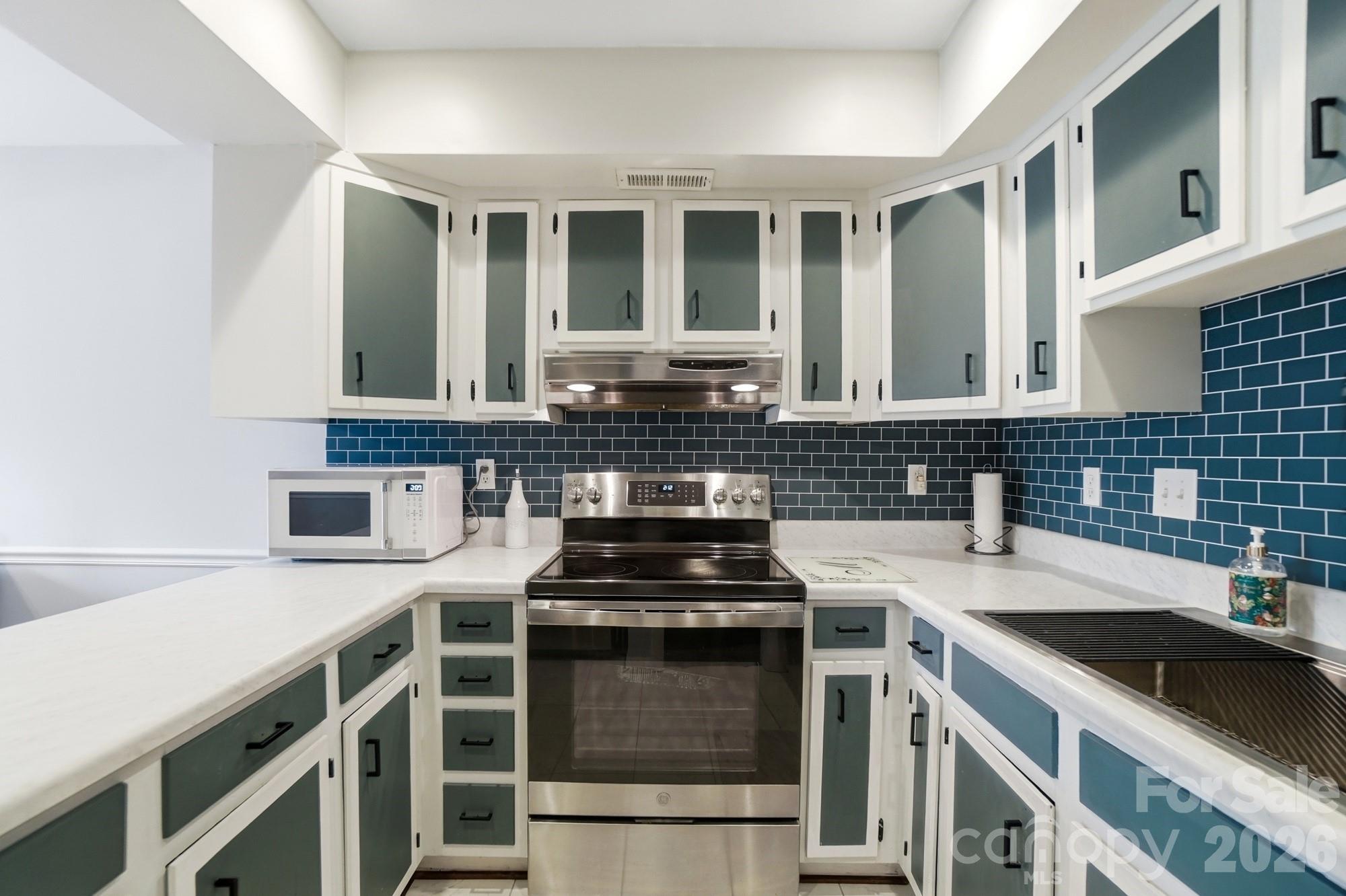 8407 Cricket Lake Drive Charlotte NC 28277