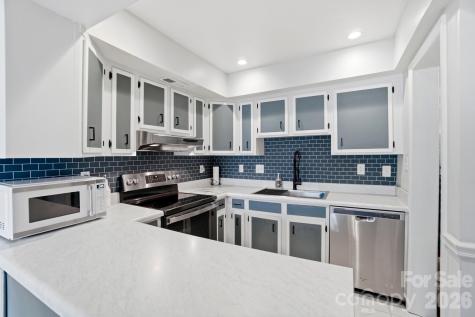 8407 Cricket Lake Drive Charlotte NC 28277