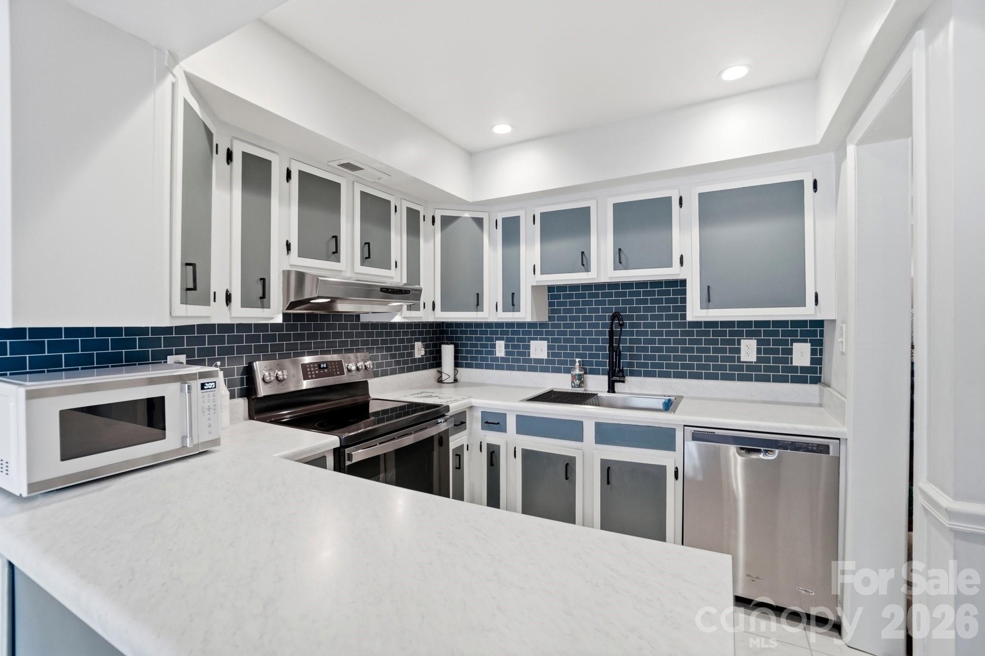 8407 Cricket Lake Drive Charlotte NC 28277