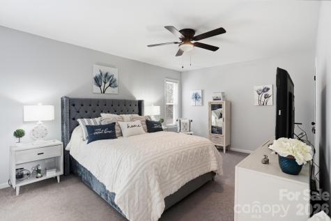 8407 Cricket Lake Drive Charlotte NC 28277