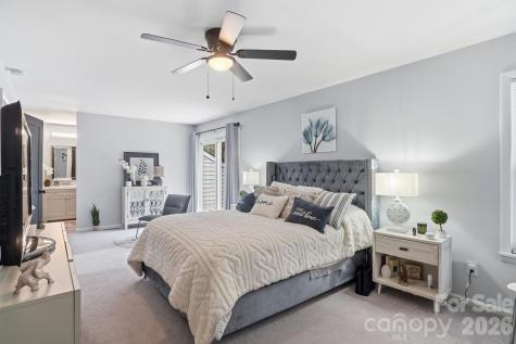 8407 Cricket Lake Drive Charlotte NC 28277