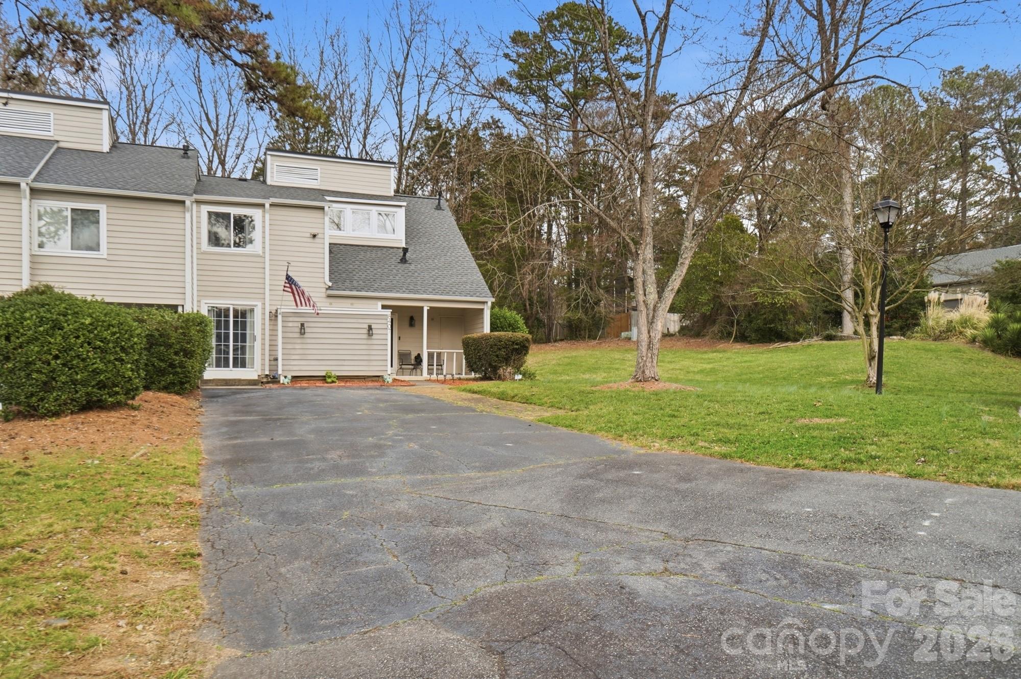 8407 Cricket Lake Drive Charlotte NC 28277