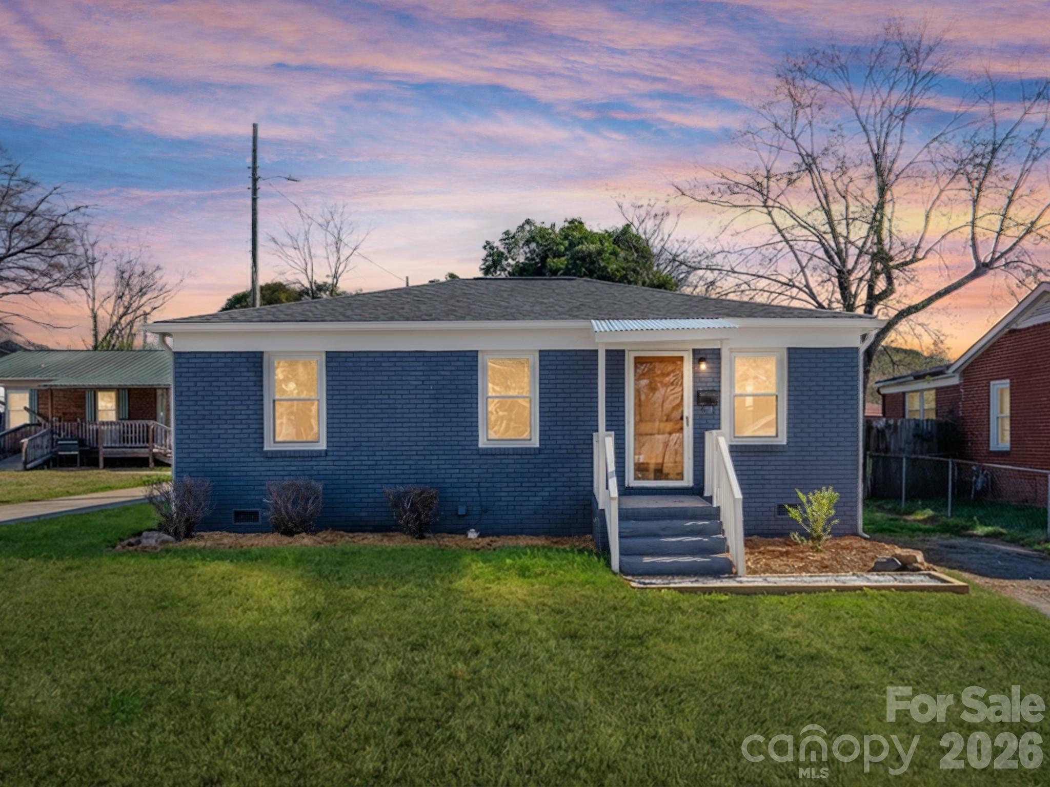2948 Coronet Way Charlotte NC 28208